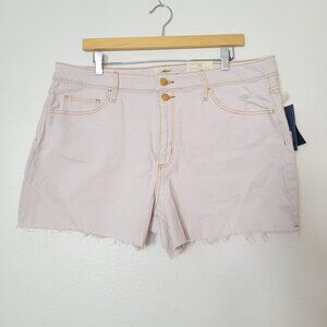 Midi White Denim High-Waisted Frayed Hem Shorts Size 16 NWT